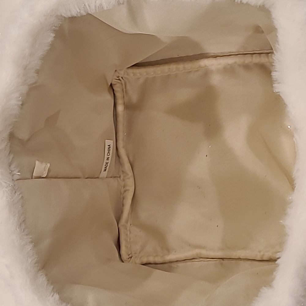 Fur Gift Container / Basket - Picture 2 of 9